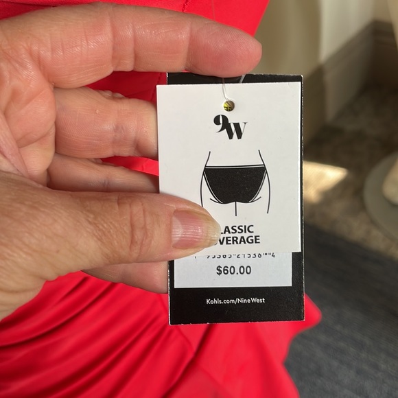 NWT swim suit - Picture 5 of 5